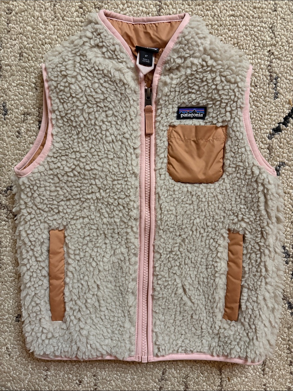 Patagonia Kids  retro Sherpa Vest (4T) EUC